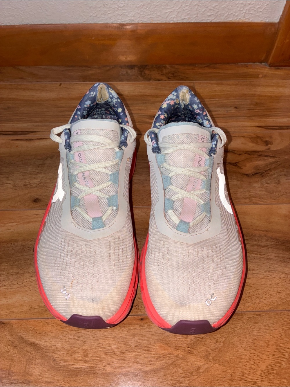 Free People Movement X On Cloudmonster Women’s Athletic Shoe Sneakers- size 7.5 - Picture 3 of 12